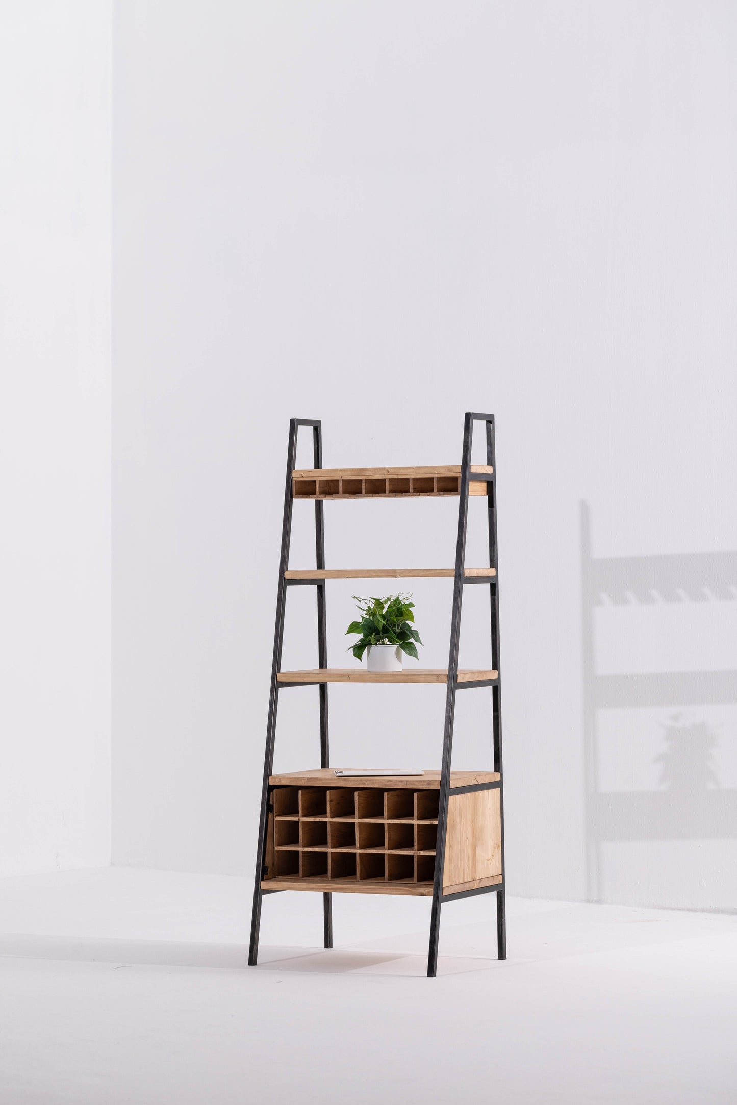 Pinewood Ladder Shelf with Wine Rack