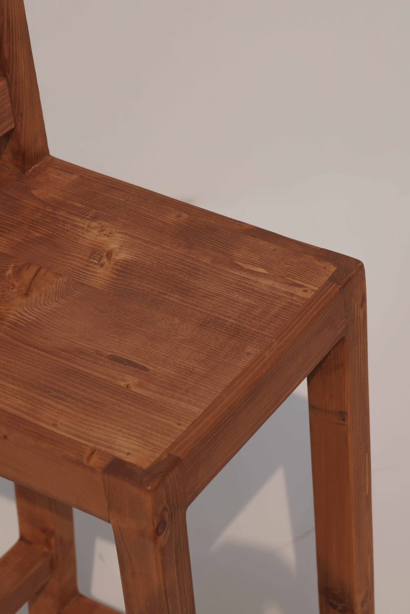 PINE WOOD HIGH BAR CHAIR