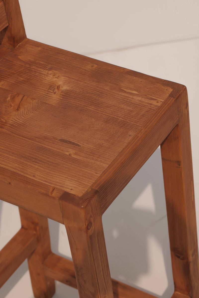 PINE WOOD HIGH BAR CHAIR