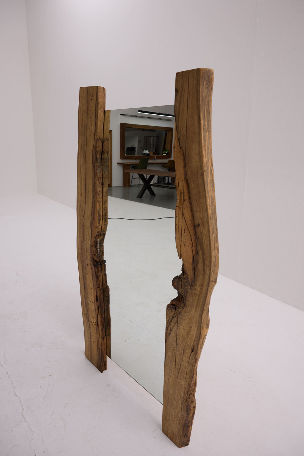 Live-Edge Mirror