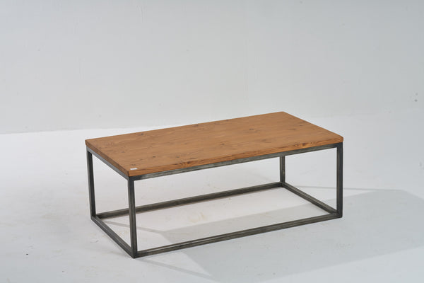 PINE WOOD COFFEE TABLE